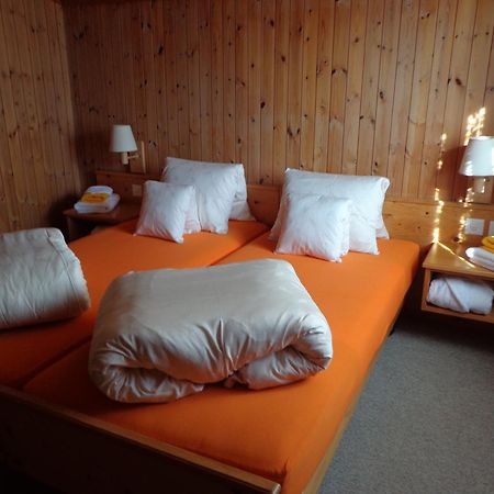 Gasthof Surselva Breíl Kültér fotó